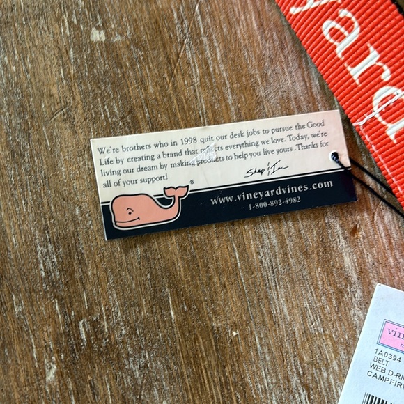 Men’s Vineyard Vines Web D-Ring Belt in size large. NWT - Picture 5 of 7